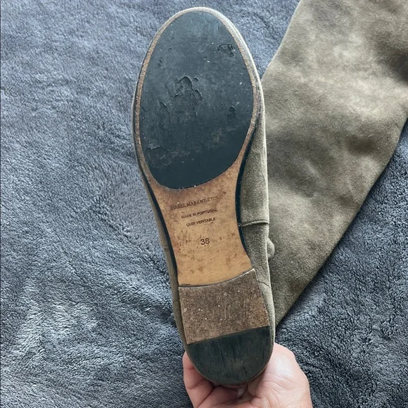 Chic Over-the-Knee Suede Boots in Olive - Picture 5 of 8